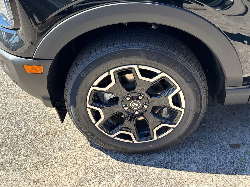 Thumbnail: 2025 Ford Bronco Sport - 6