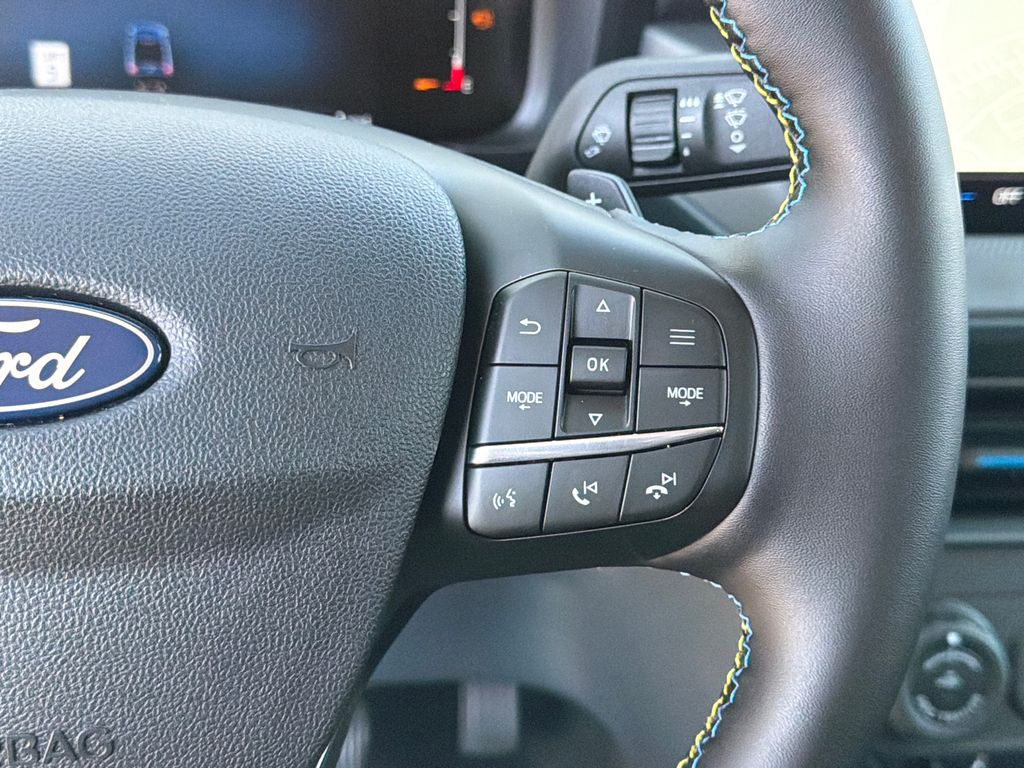 Thumbnail: 2025 Ford Maverick - 27