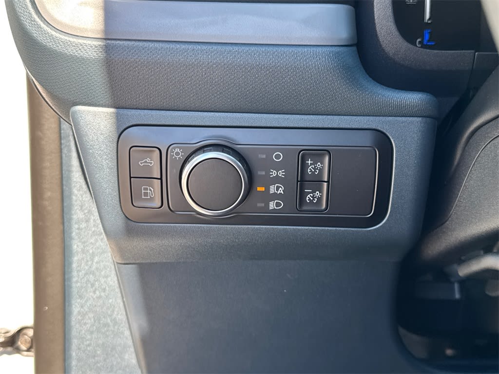 Thumbnail: 2025 Ford Maverick - 31