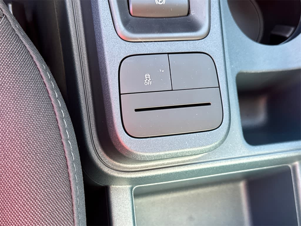 Thumbnail: 2025 Ford Maverick - 27