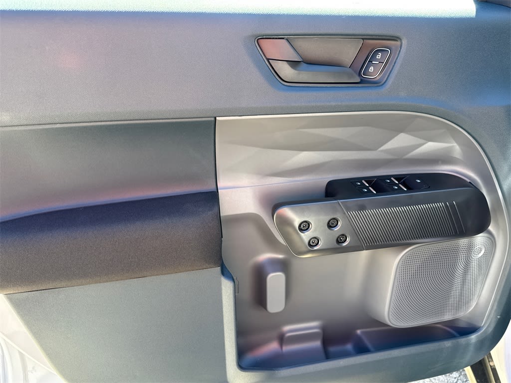 Thumbnail: 2025 Ford Maverick - 19