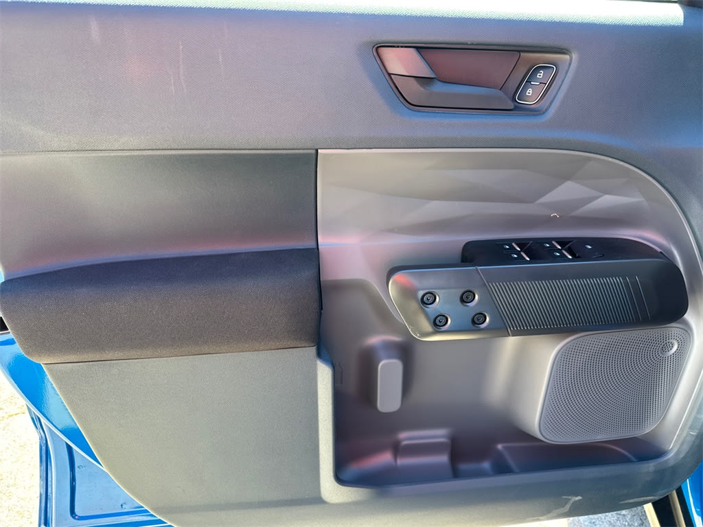 Thumbnail: 2025 Ford Maverick - 20