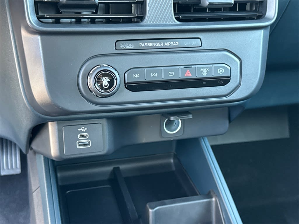 Thumbnail: 2025 Ford Maverick - 30