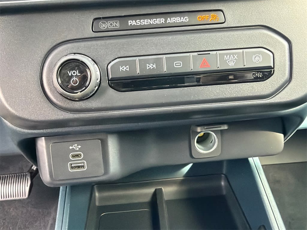 Thumbnail: 2026 Ford Maverick - 31