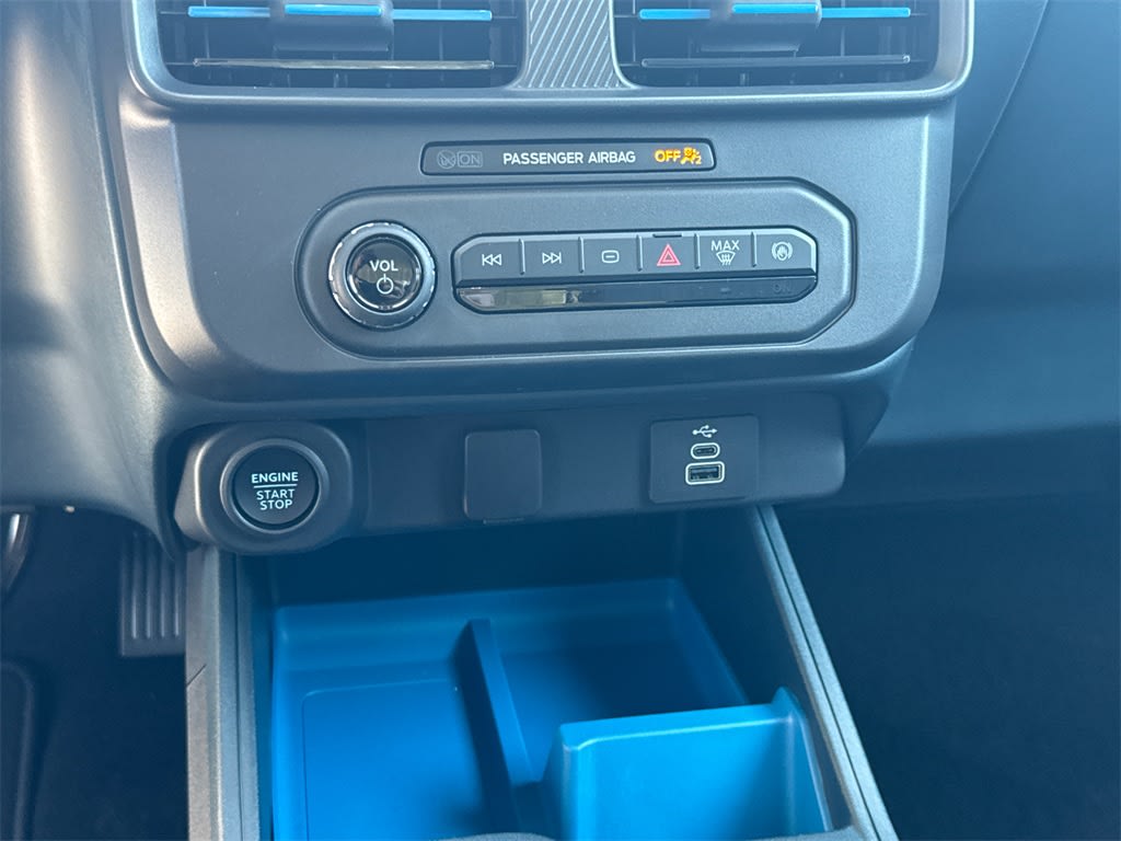 Thumbnail: 2025 Ford Maverick - 30