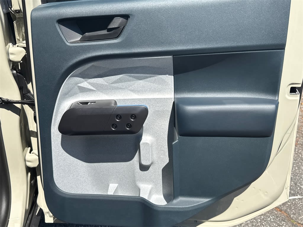 Thumbnail: 2025 Ford Maverick - 23