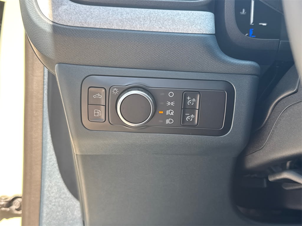 Thumbnail: 2025 Ford Maverick - 31