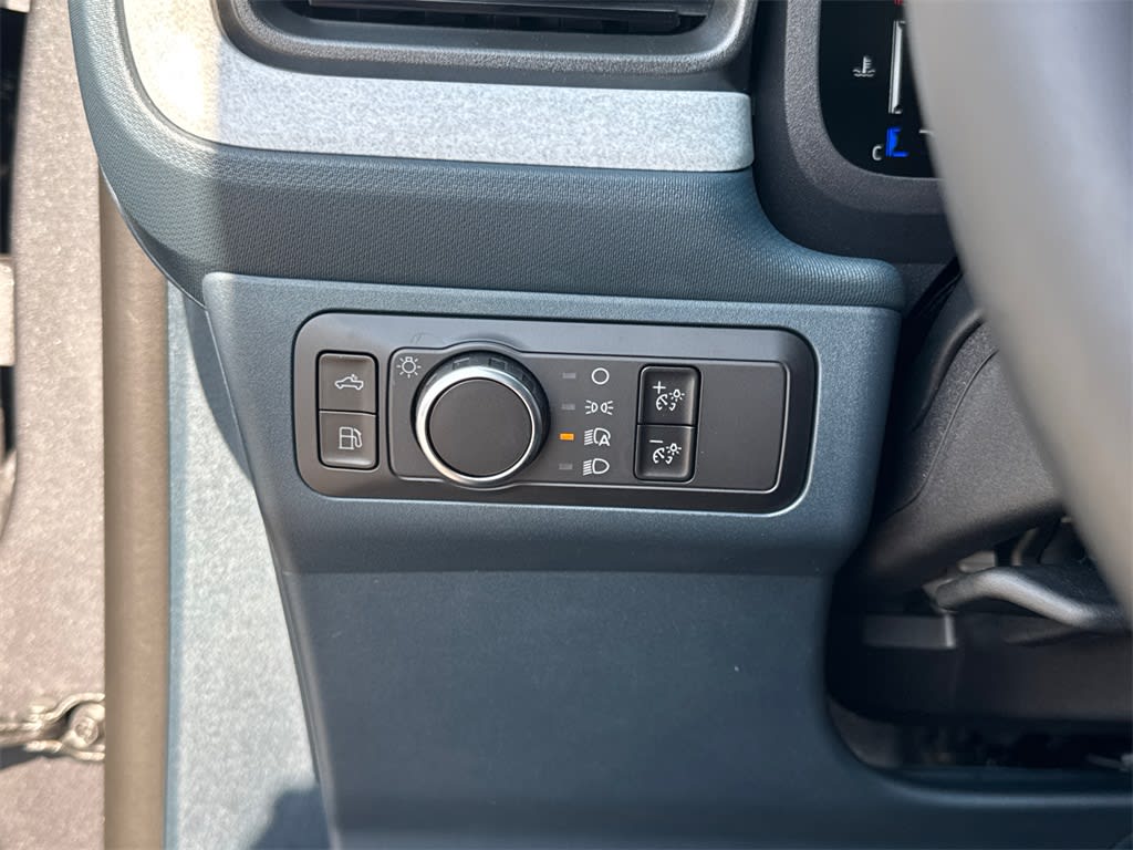 Thumbnail: 2025 Ford Maverick - 31