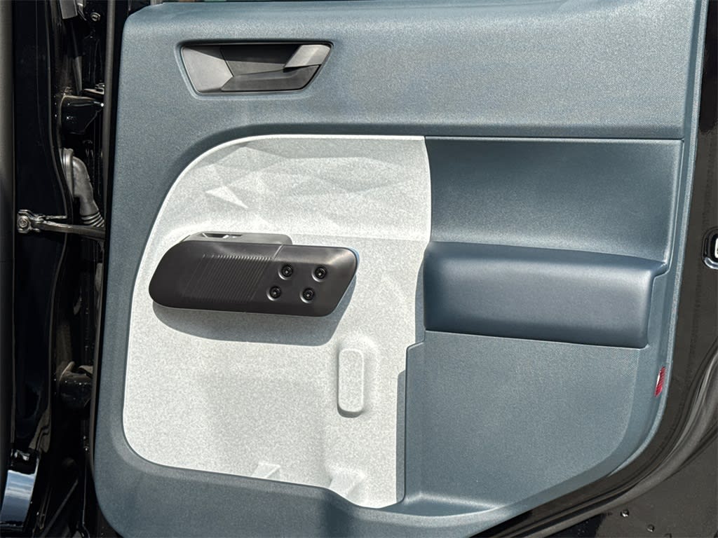 Thumbnail: 2025 Ford Maverick - 23