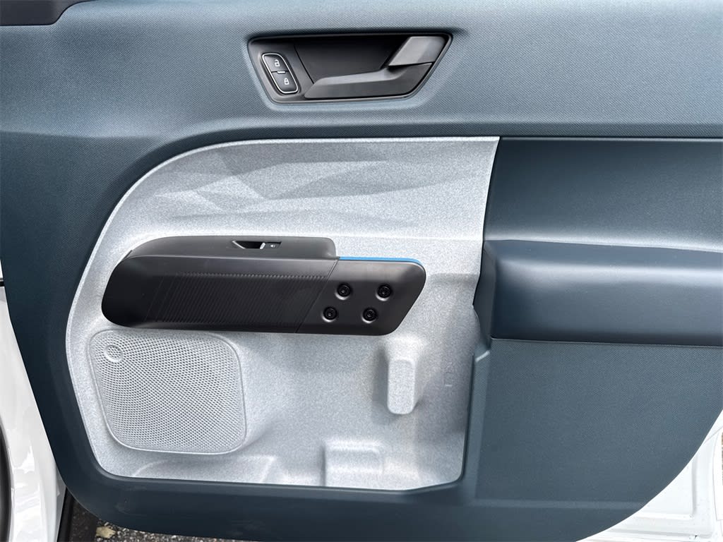 Thumbnail: 2025 Ford Maverick - 22