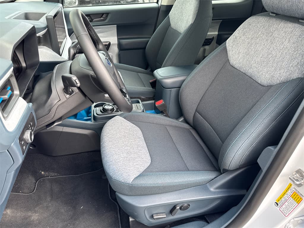 Thumbnail: 2025 Ford Maverick - 9