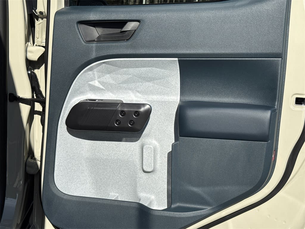 Thumbnail: 2025 Ford Maverick - 23