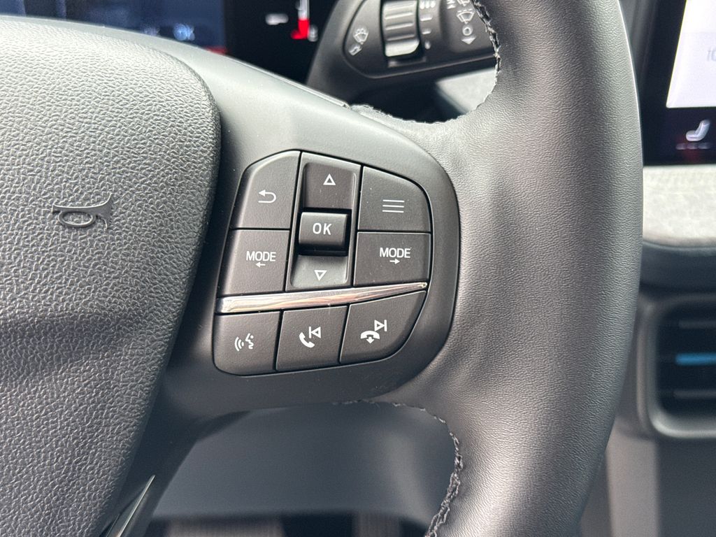 Thumbnail: 2025 Ford Maverick - 27