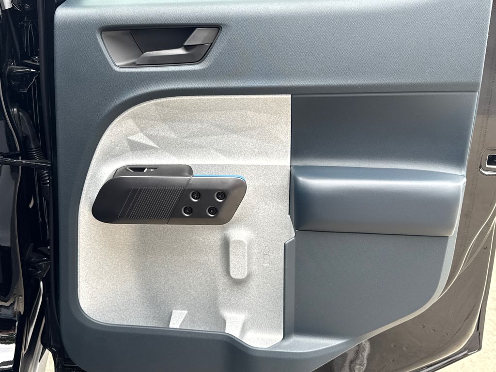 Thumbnail: 2025 Ford Maverick - 23