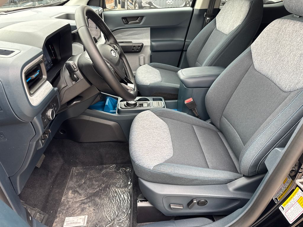 Thumbnail: 2025 Ford Maverick - 9