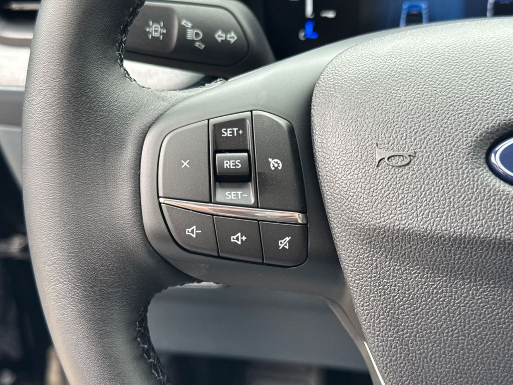 Thumbnail: 2025 Ford Maverick - 26