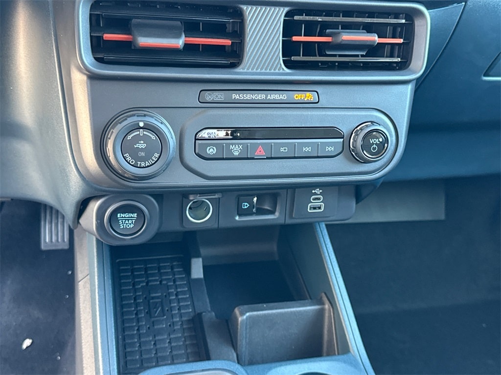 Thumbnail: 2025 Ford Maverick - 31