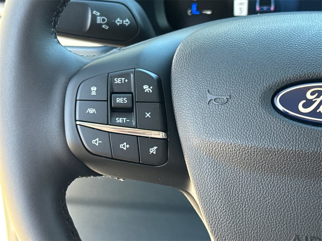 Thumbnail: 2025 Ford Maverick - 26