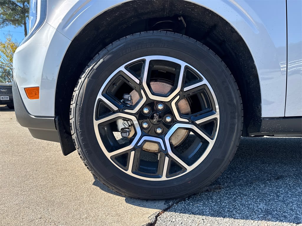 Thumbnail: 2025 Ford Maverick - 7