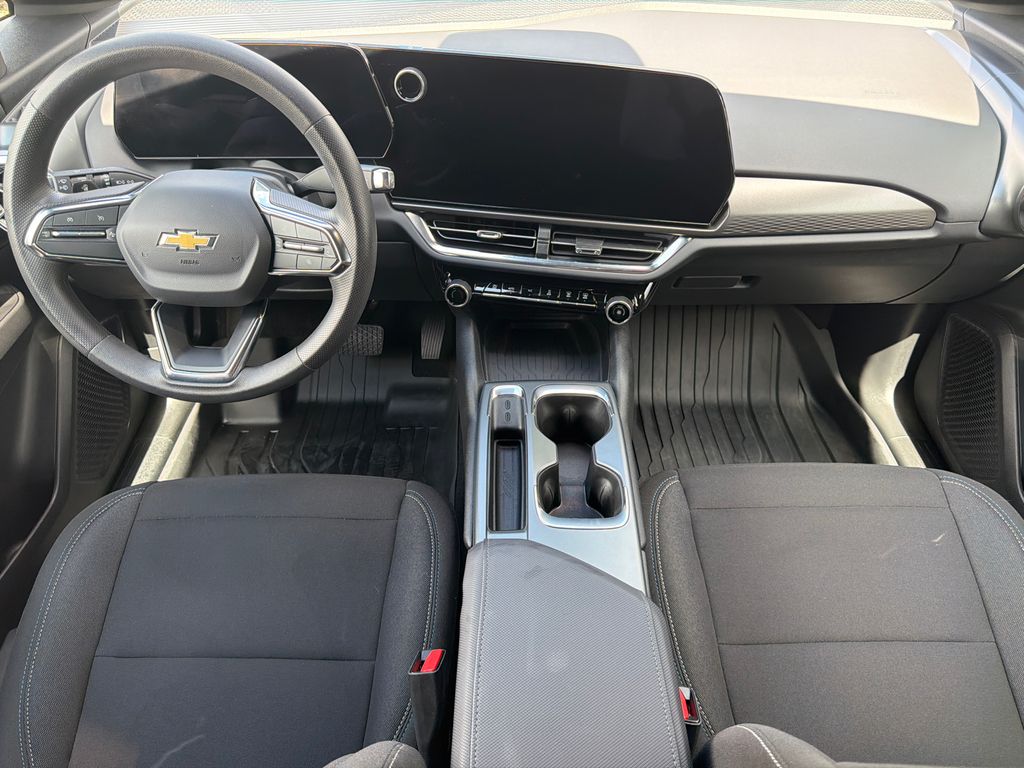 Thumbnail: 2026 Chevrolet Equinox - 2