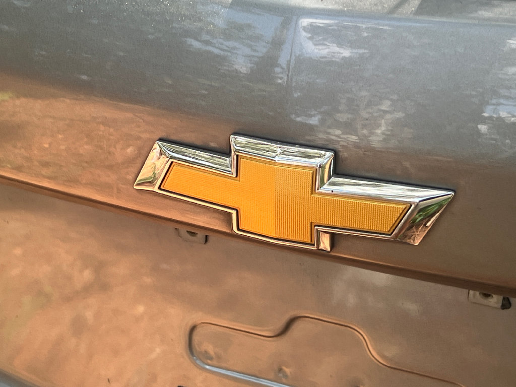 Thumbnail: 2023 Chevrolet Equinox - 3