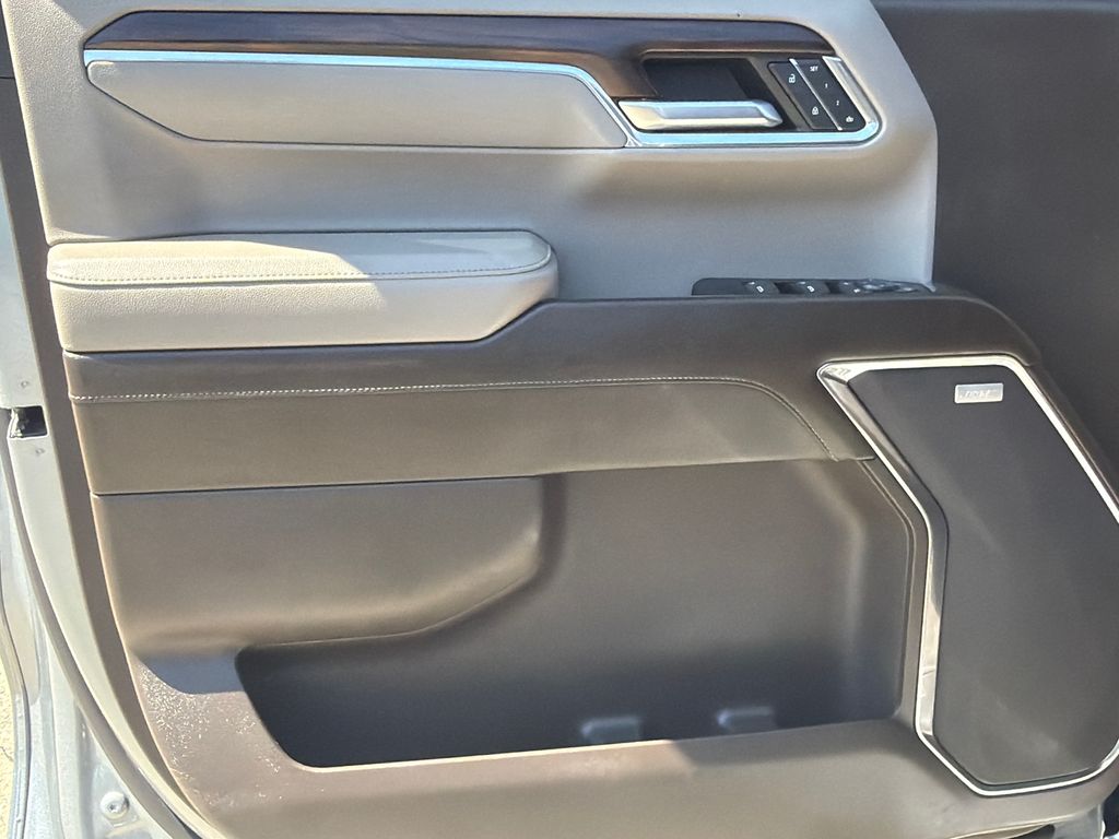 Thumbnail: 2023 GMC Sierra 1500 - 21