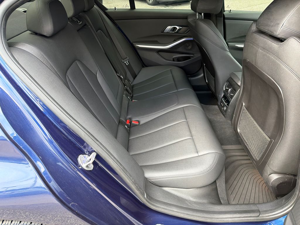 Thumbnail: 2020 BMW 3 Series - 11