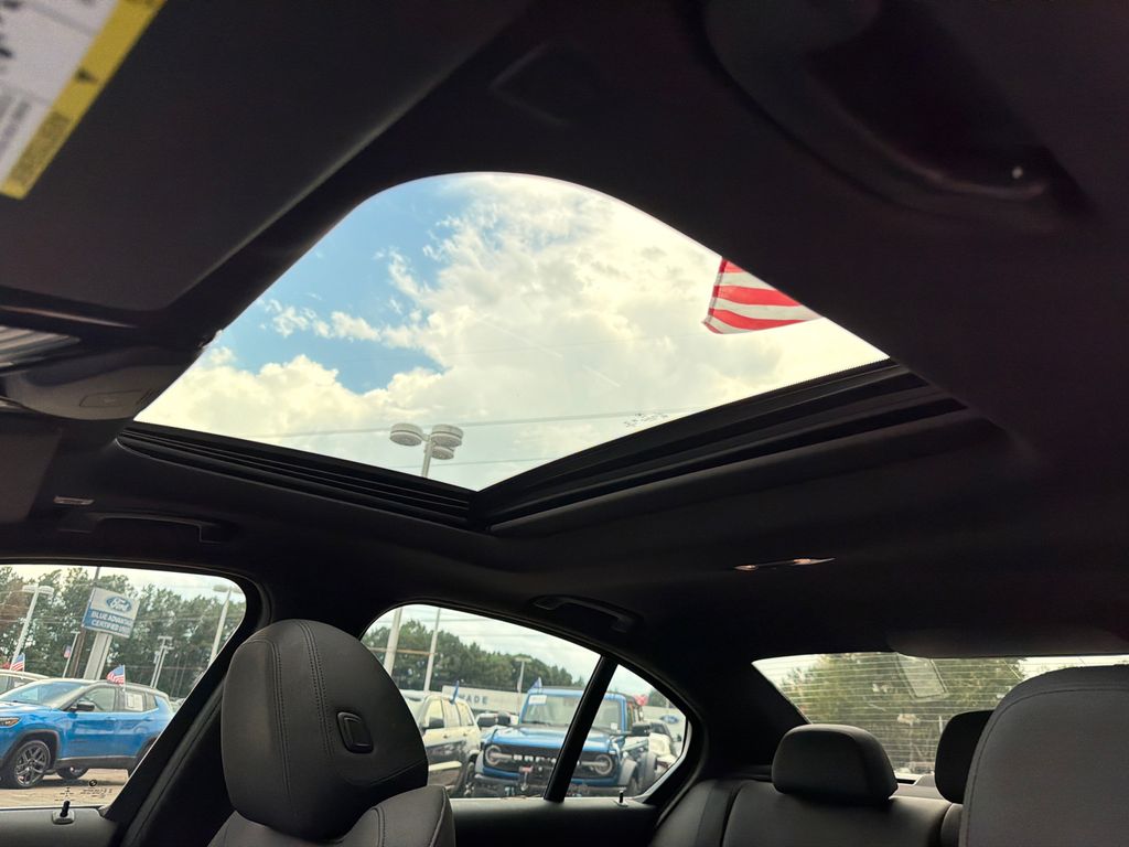 Thumbnail: 2020 BMW 3 Series - 33