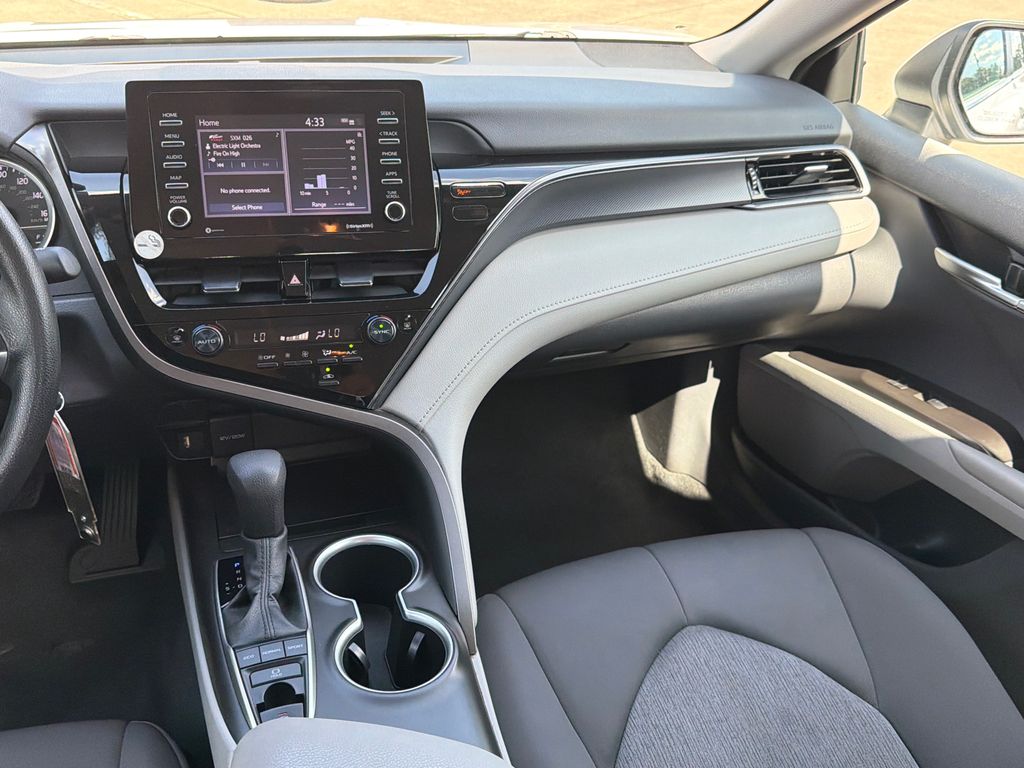Thumbnail: 2024 Toyota Camry - 13