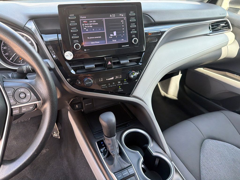 Thumbnail: 2024 Toyota Camry - 14