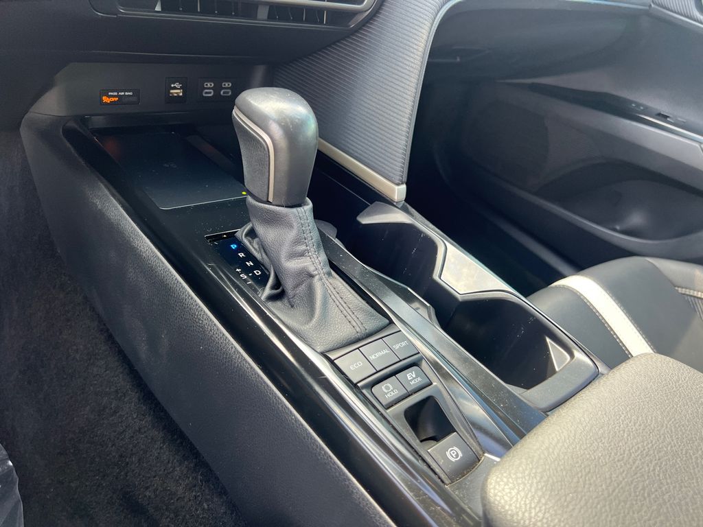 Thumbnail: 2025 Toyota Camry - 13