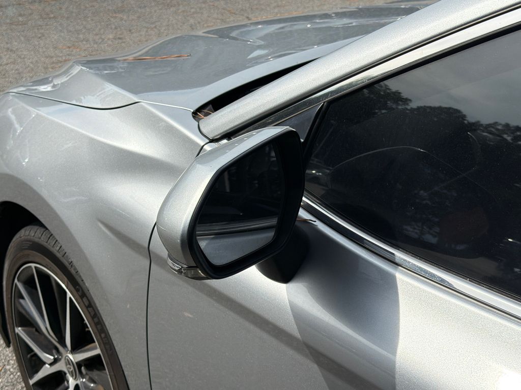 Thumbnail: 2022 Toyota Camry - 8