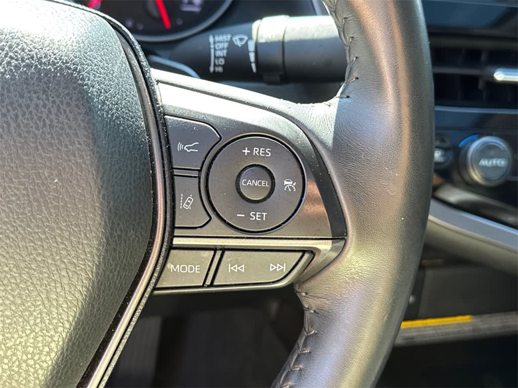 Thumbnail: 2021 Toyota Camry - 25