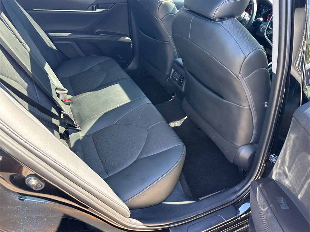 Thumbnail: 2021 Toyota Camry - 11