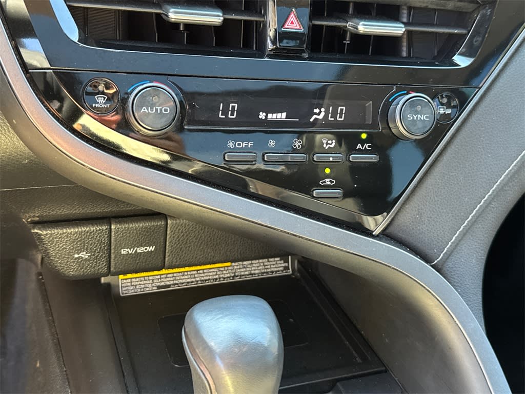 Thumbnail: 2021 Toyota Camry - 28