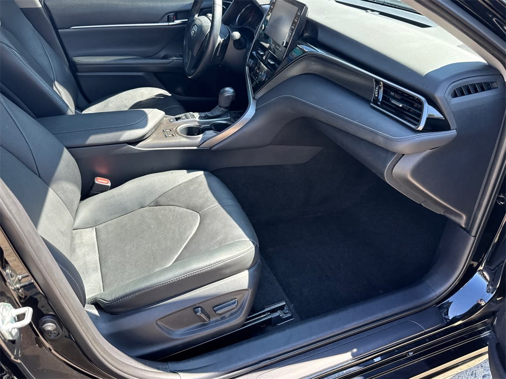 Thumbnail: 2021 Toyota Camry - 10