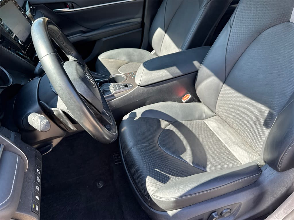 Thumbnail: 2021 Toyota Camry - 15