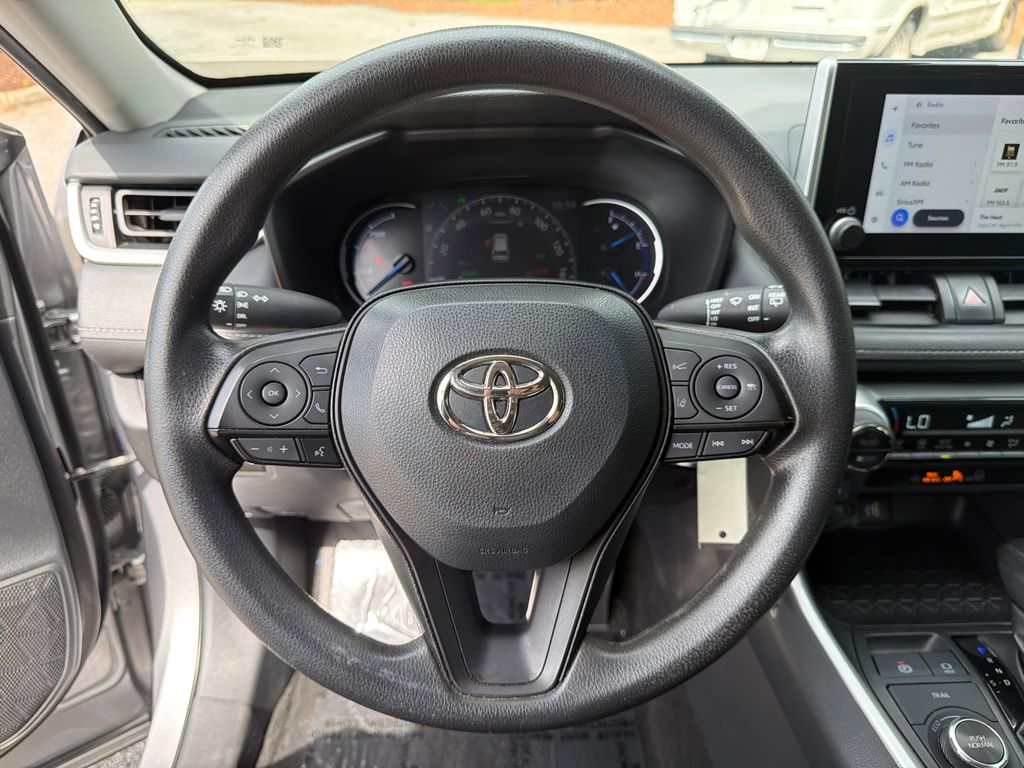 Thumbnail: 2024 Toyota RAV4 - 25