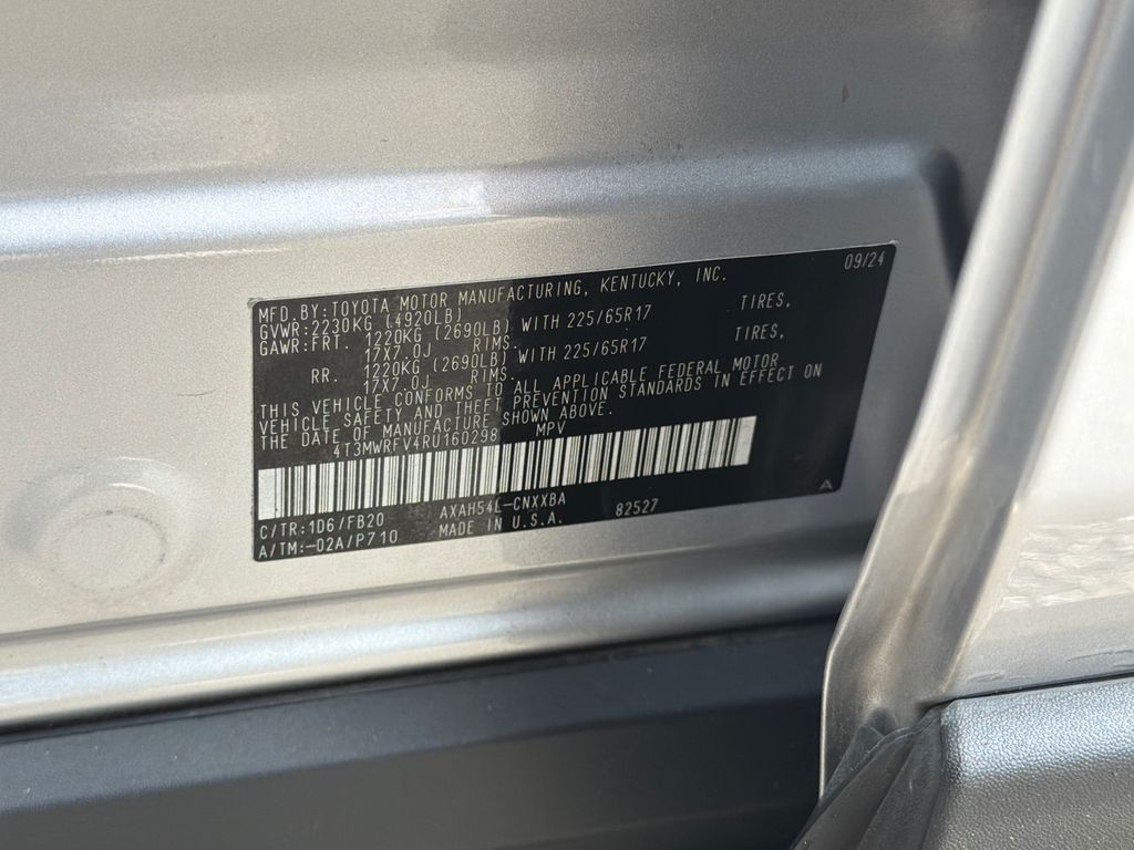 Thumbnail: 2024 Toyota RAV4 - 17