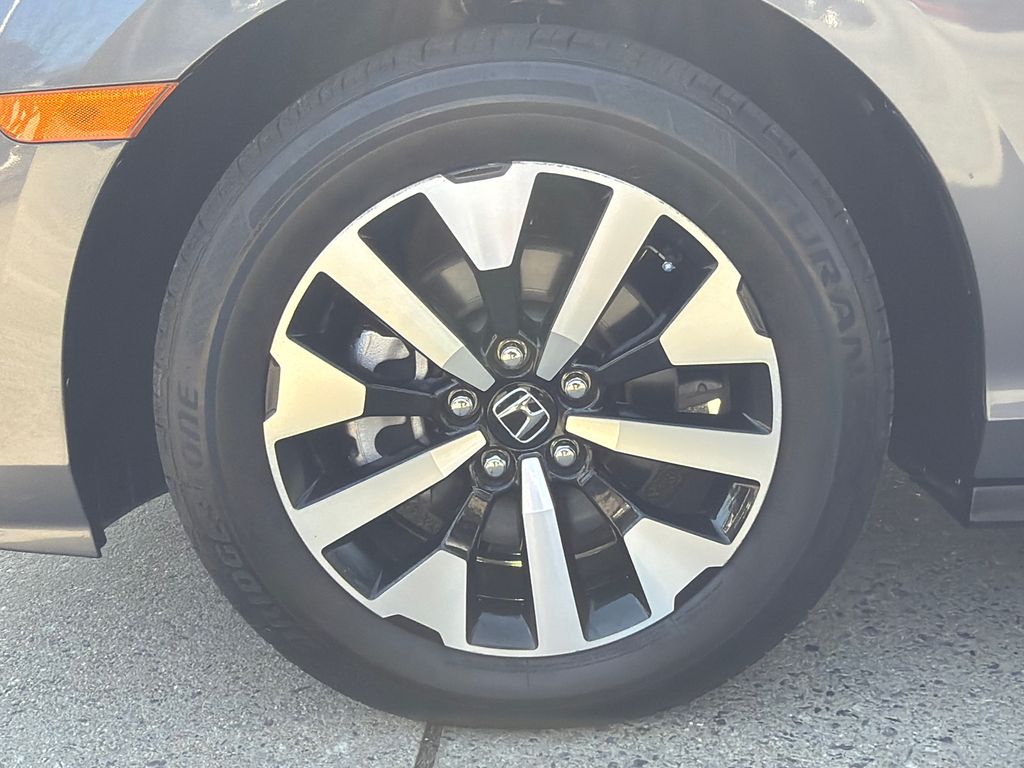 Thumbnail: 2025 Honda Odyssey - 6