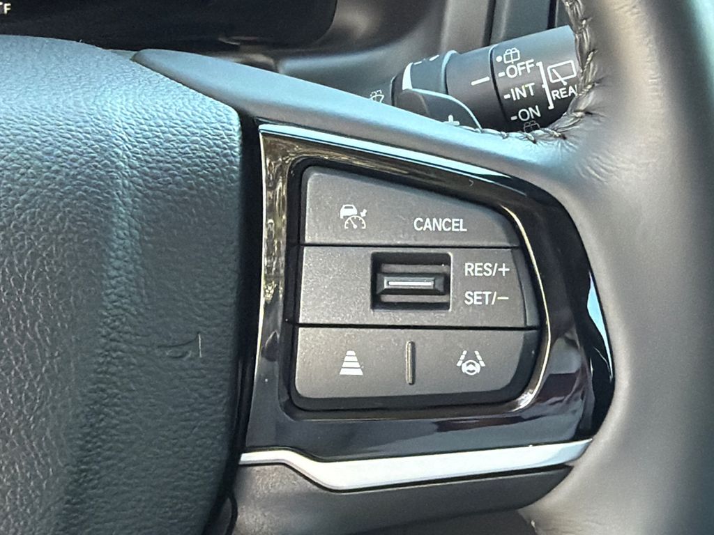 Thumbnail: 2025 Honda Odyssey - 26