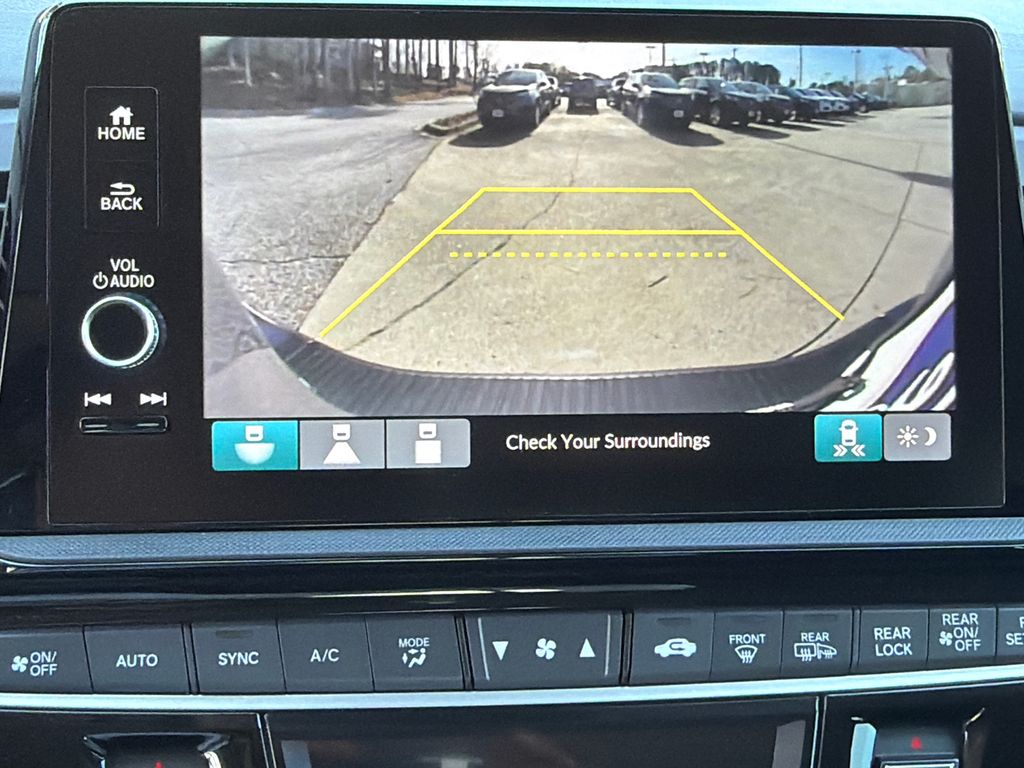 Thumbnail: 2025 Honda Odyssey - 28