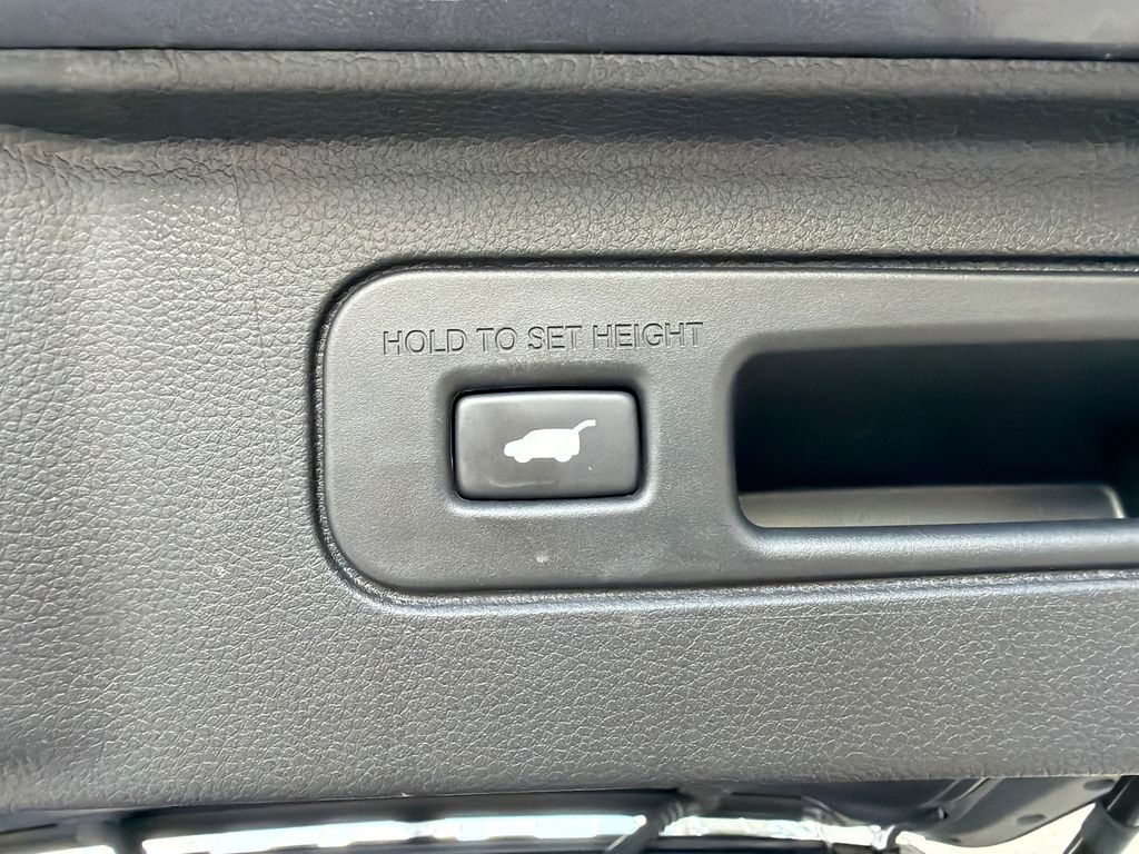 Thumbnail: 2024 Honda Pilot - 25