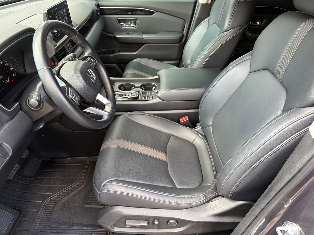 Thumbnail: 2024 Honda Pilot - 9