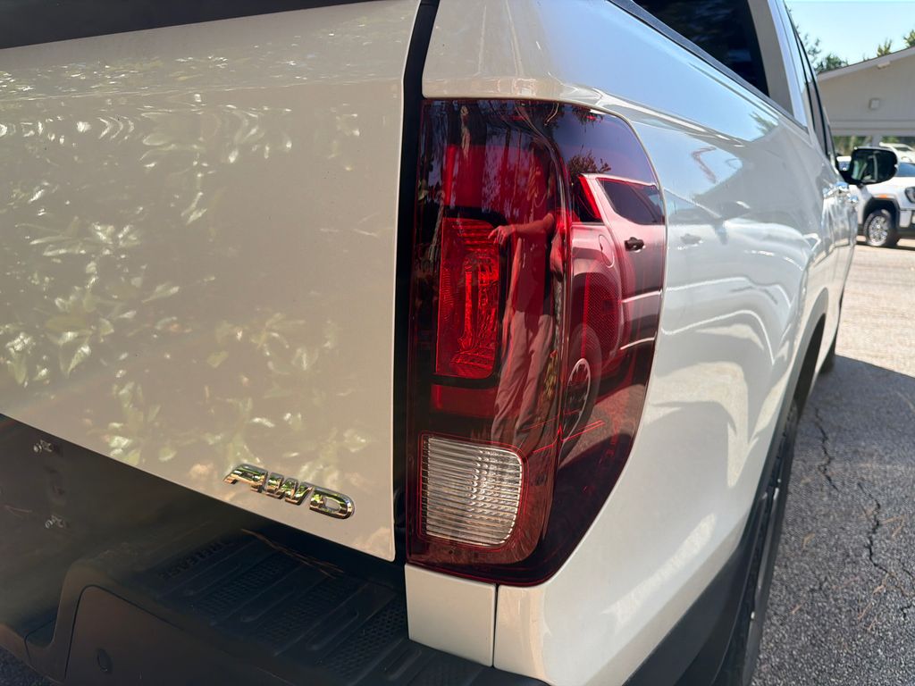 Thumbnail: 2023 Honda Ridgeline - 11