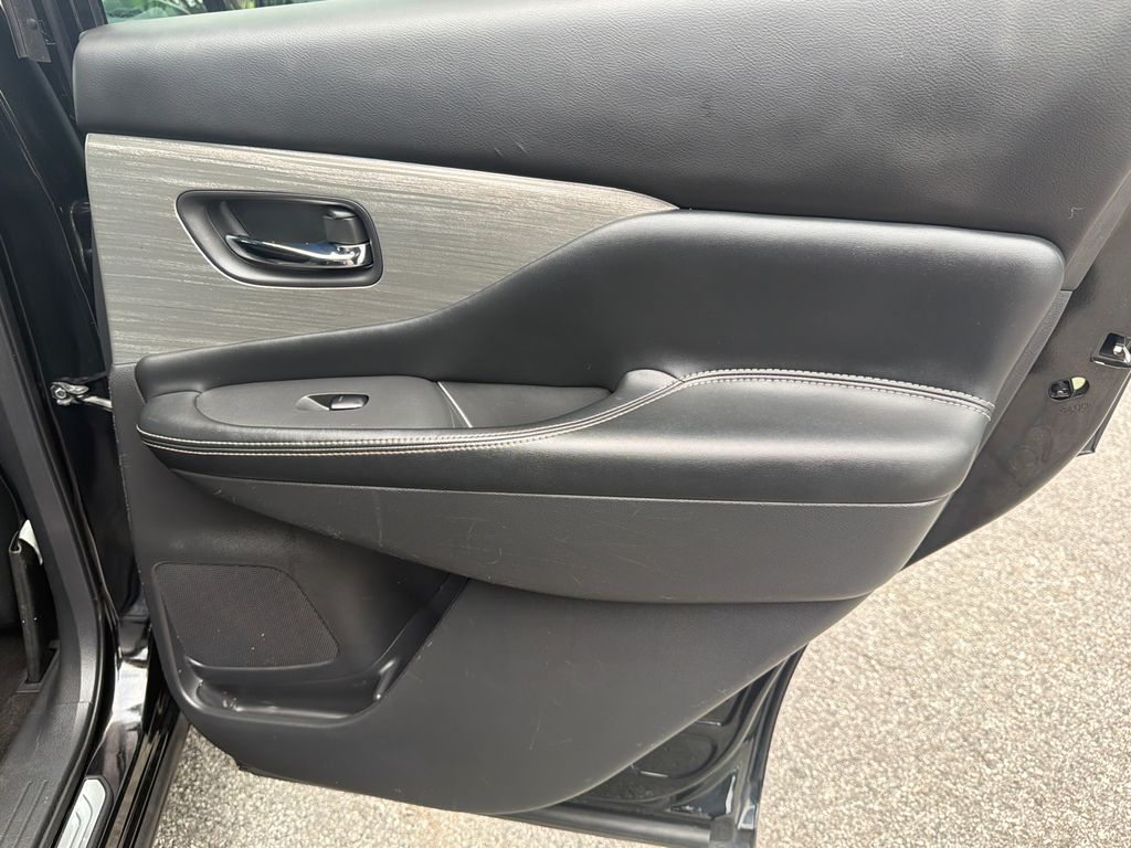 Thumbnail: 2016 Nissan Murano - 23