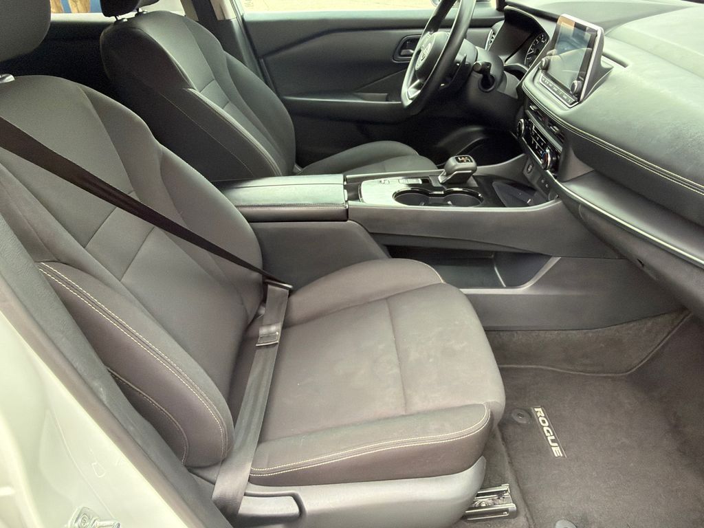 Thumbnail: 2024 Nissan Rogue - 9