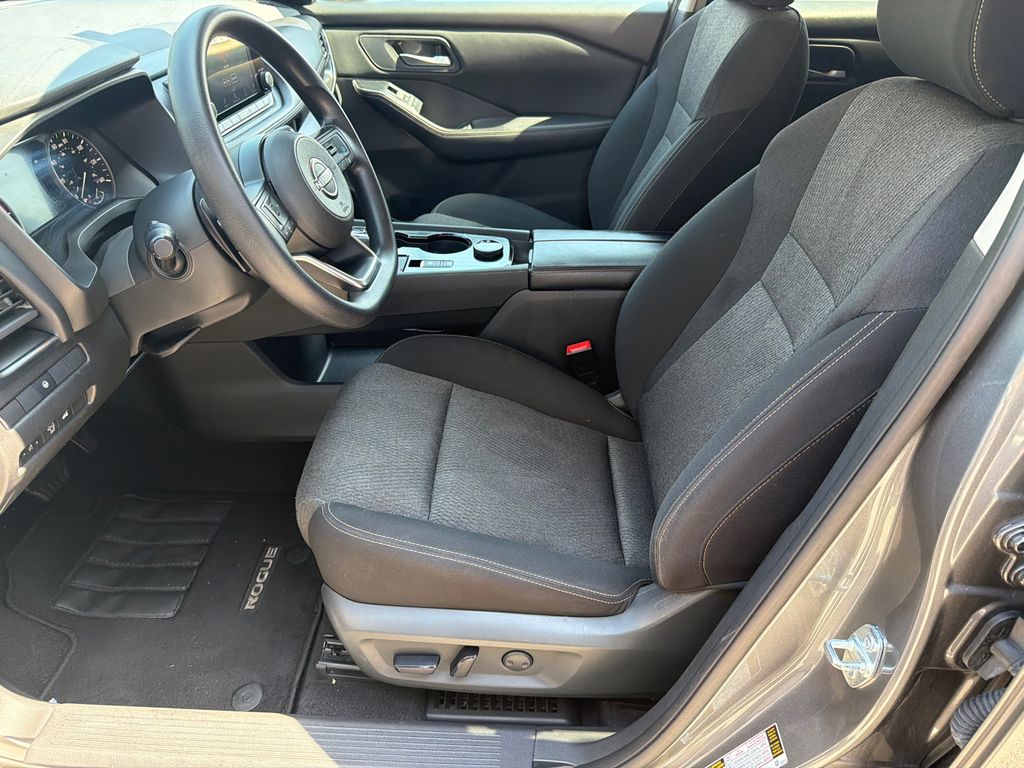 Thumbnail: 2024 Nissan Rogue - 9