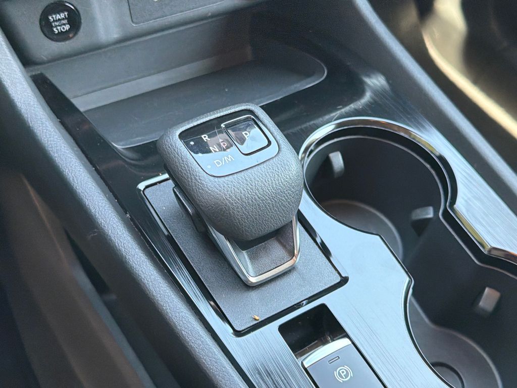 Thumbnail: 2024 Nissan Rogue - 15
