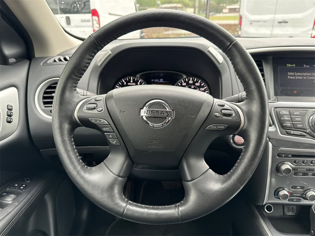 2020 Nissan Pathfinder SL 12